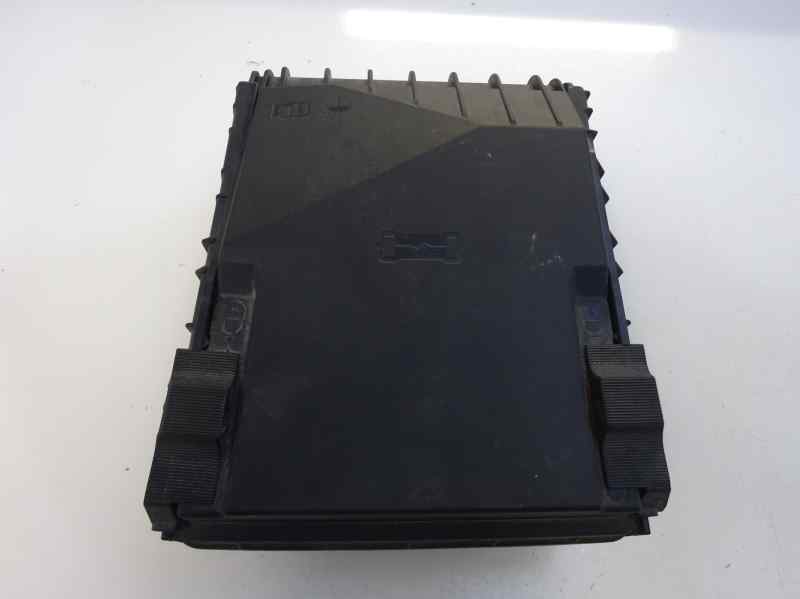 CAJA RELES FUSIBLES AUDI A3 2008 2.0 TDI MT 140CV