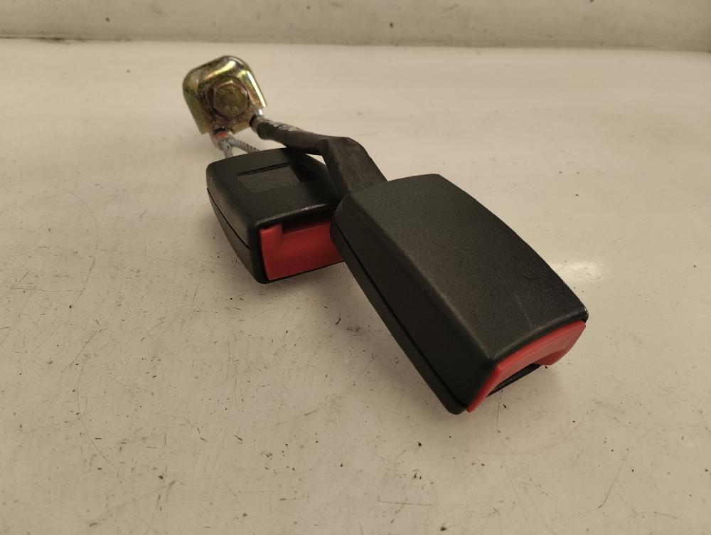 ANCLAJE CINTURON TRASERO IZQUIERDO AUDI A6 2003 1.9 TDI 6MT 130CV