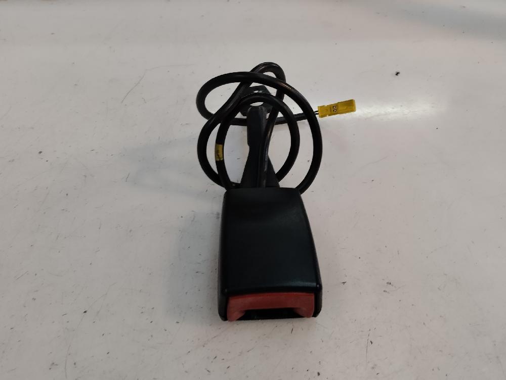 ANCLAJE CINTURON DELANTERO DERECHO MERCEDES BENZ CLASE C 2.2 MT 143CV | 105KW