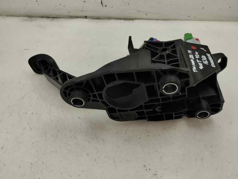 PEDAL EMBRAGUE RENAULT TWINGO 0.9 AMT 90CV | 66KW