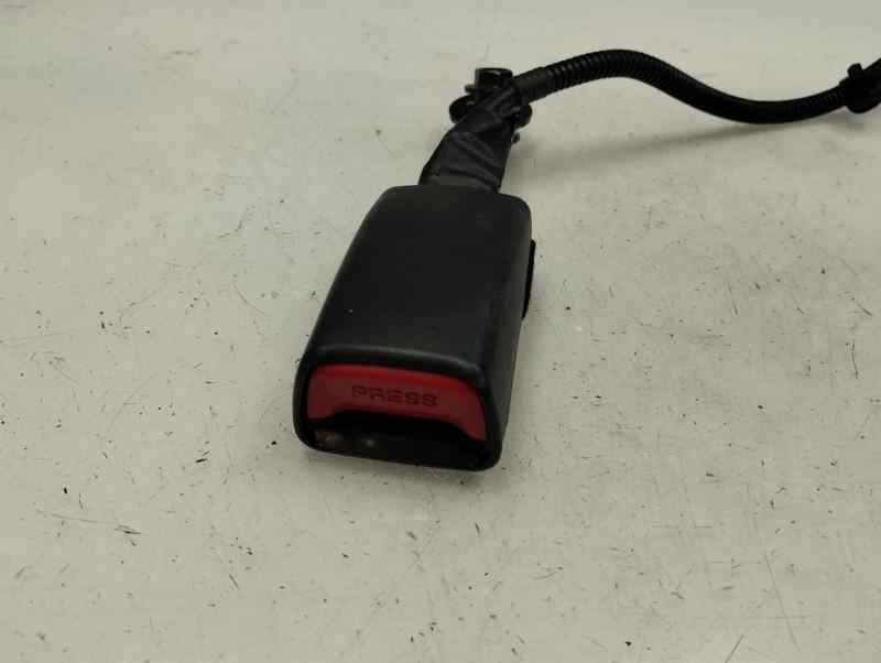 ANCLAJE CINTURON DELANTERO DERECHO HYUNDAI I10 1.0 MT 67CV | 49KW