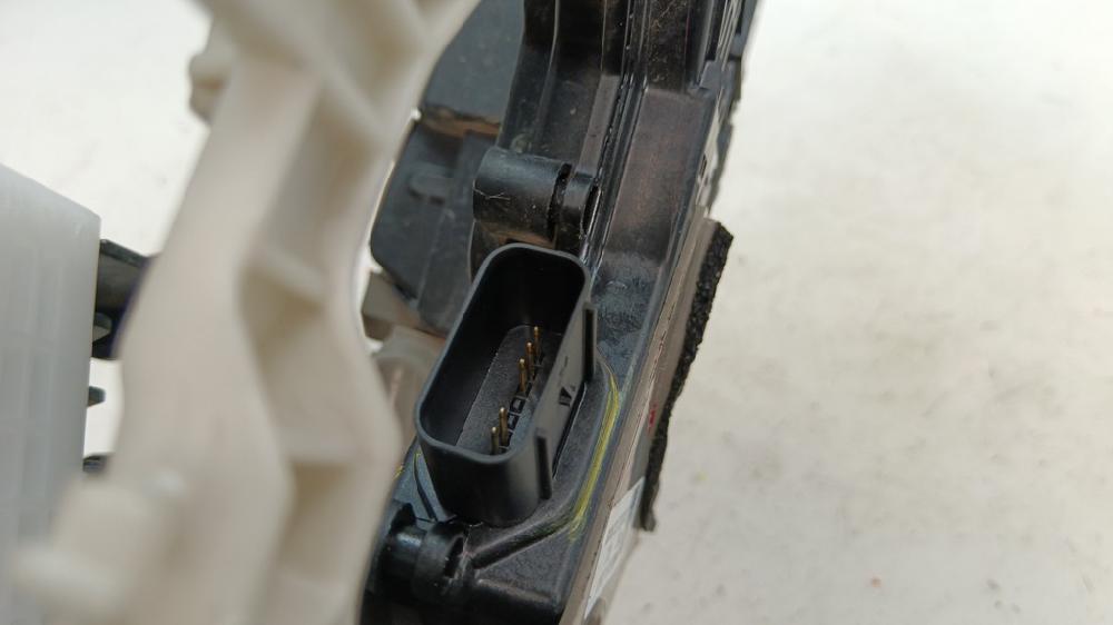 CERRADURA PUERTA DELANTERA IZQUIERDA KIA CEED 1.6 CRDI DCT 136CV
