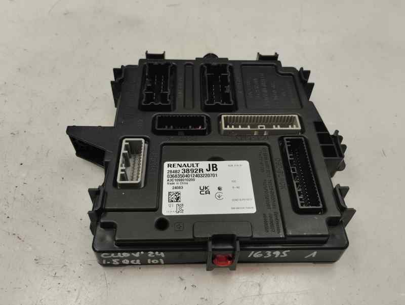 CAJA RELES FUSIBLES RENAULT CLIO 1.5 MT 101CV