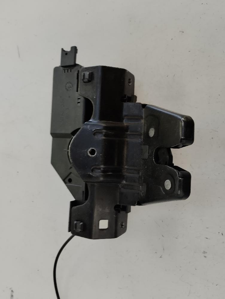 CERRADURA MALETERO PORTON BMW SERIE 1 2.0 MT 150CV | 110KW