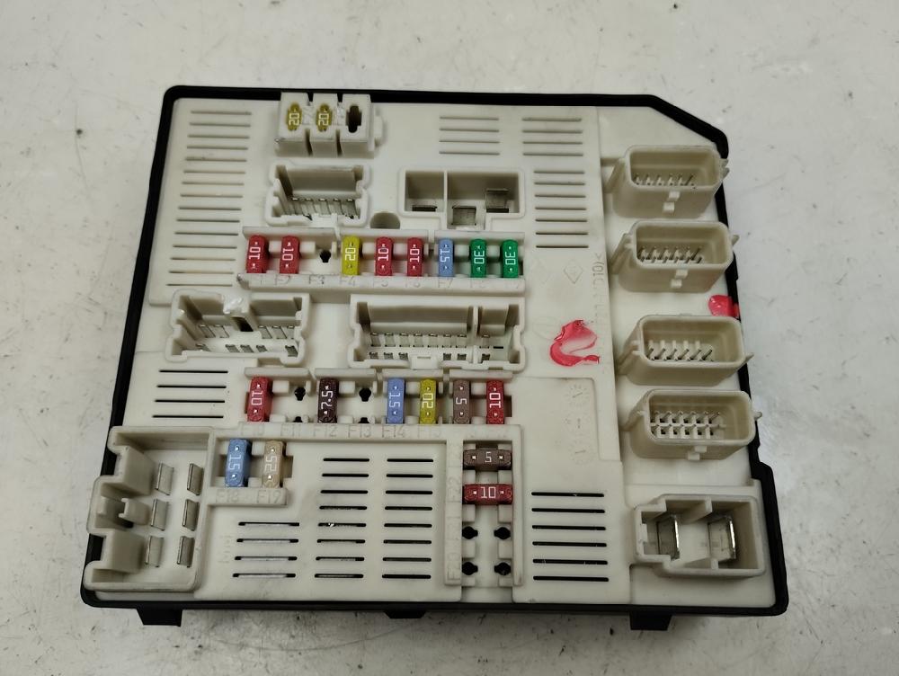 CAJA RELES FUSIBLES RENAULT LAGUNA 1.5 DCI MT 110CV