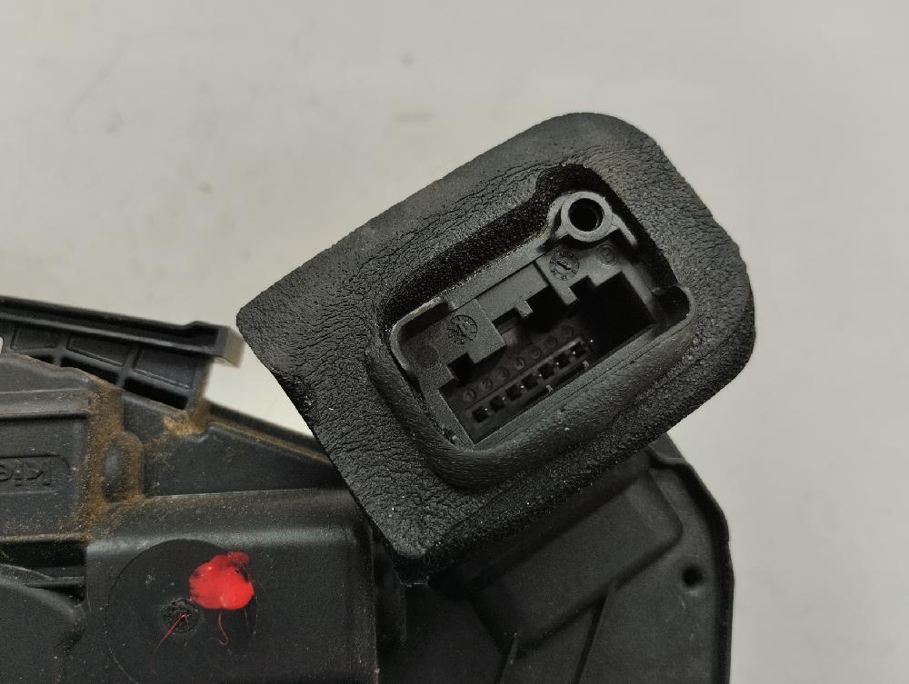 CERRADURA PUERTA TRASERA DERECHA VOLKSWAGEN POLO 1.2 TDI MT 75CV