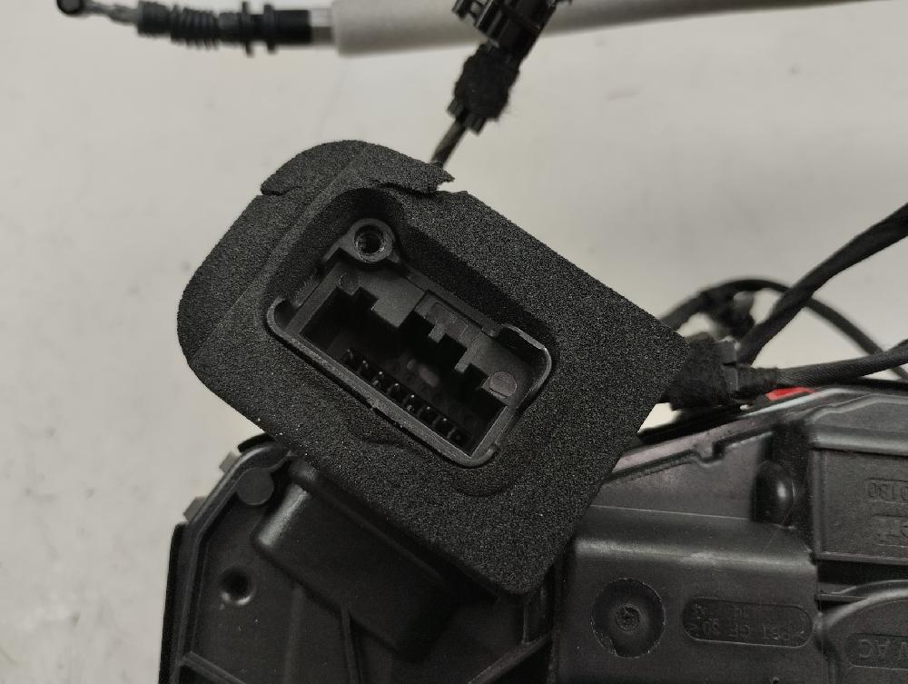 CERRADURA PUERTA DELANTERA IZQUIERDA SEAT LEON 2023 1.5 130CV MT
