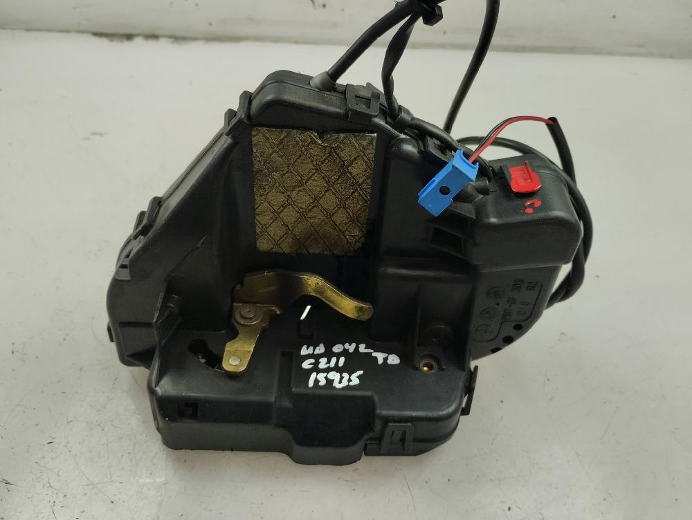 CERRADURA PUERTA TRASERA DERECHA MERCEDES BENZ CLASE E 2.2 MT 150CV | 110KW