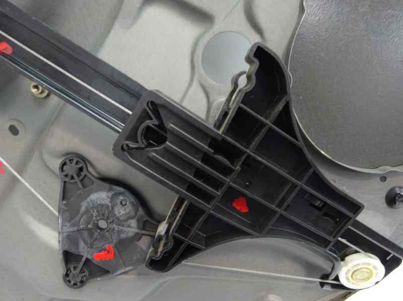 ELEVALUNAS TRASERO DERECHO VOLKSWAGEN BORA 1.6 16V MT 105CV | 77KW