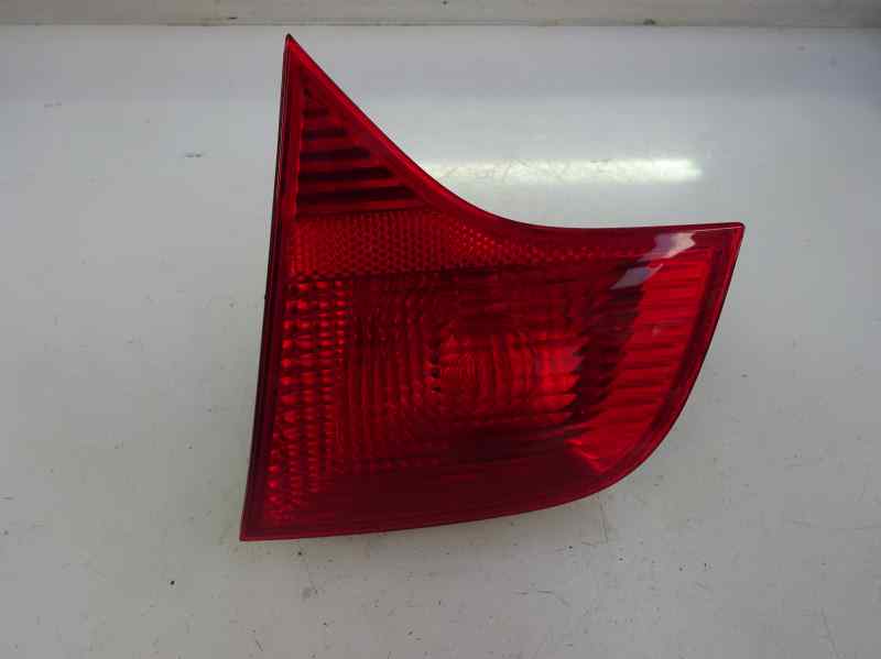 PILOTO TRASERO DERECHO INTERIOR AUDI A4 2005 2.0 TDI MT 140CV | 103KW