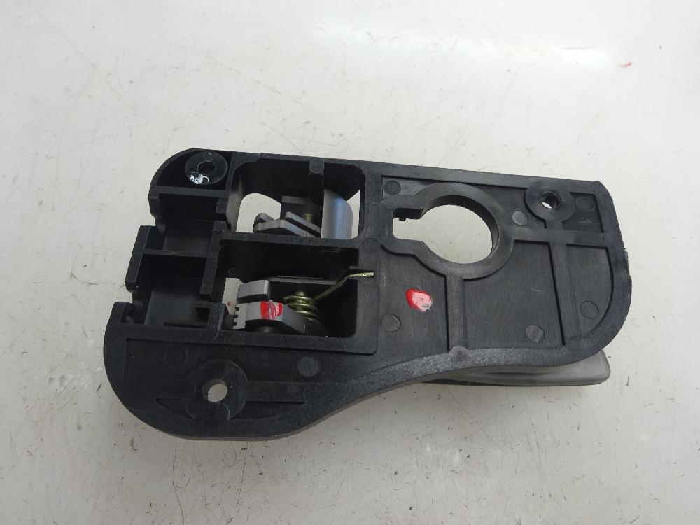 MANETA INTERIOR TRASERA DERECHA KIA CARENS 2.0 CRDI MT 140CV