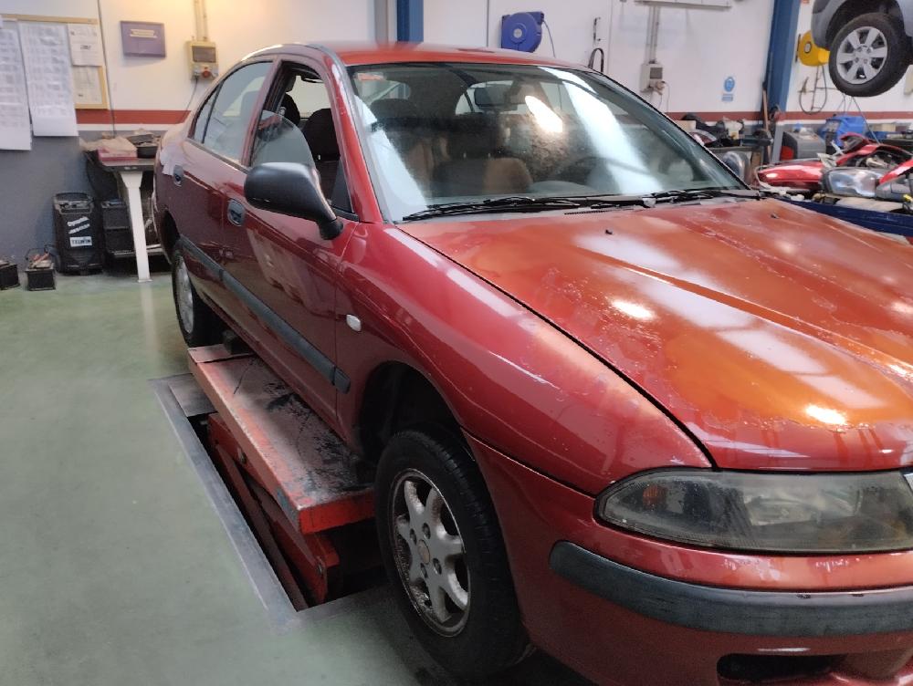 MITSUBISHI CARISMA 1999 1.6 MT 99CV | 73KW