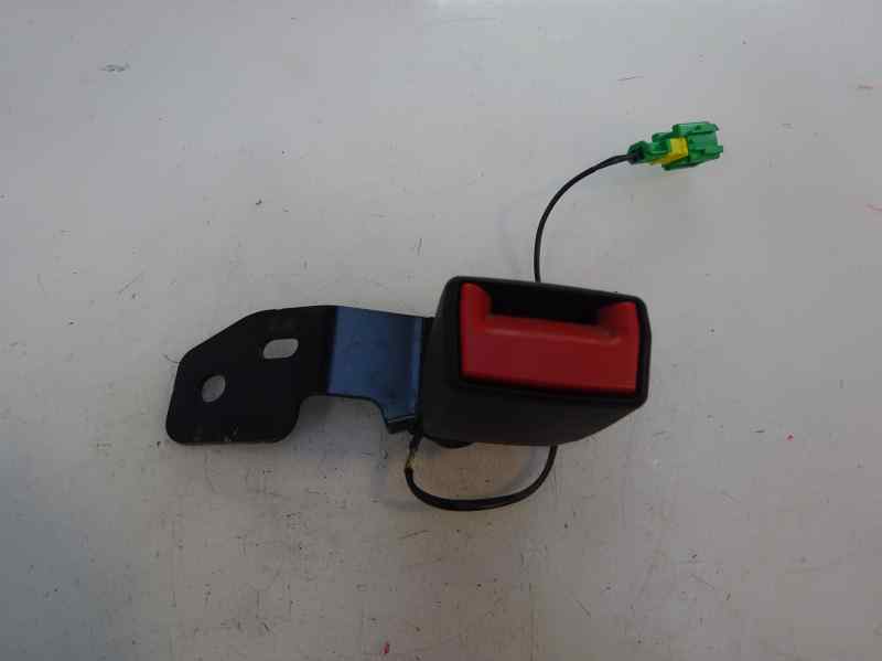 ANCLAJE CINTURON TRASERO CENTRAL FIAT 500X 1.6 MT 110CV | 81KW