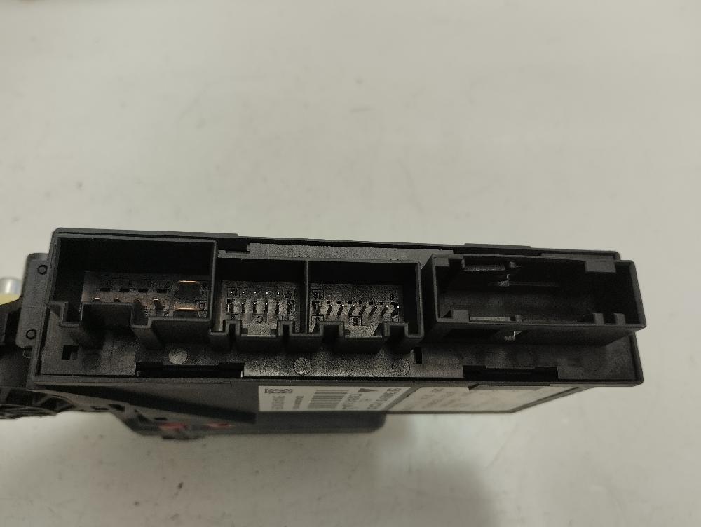 MOTOR ELEVALUNAS TRASERO IZQUIERDO AUDI A4 2.0 MT 131CV