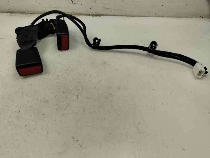 ANCLAJE CINTURON TRASERO DERECHO HYUNDAI I10 1.0 MT 67CV | 49KW