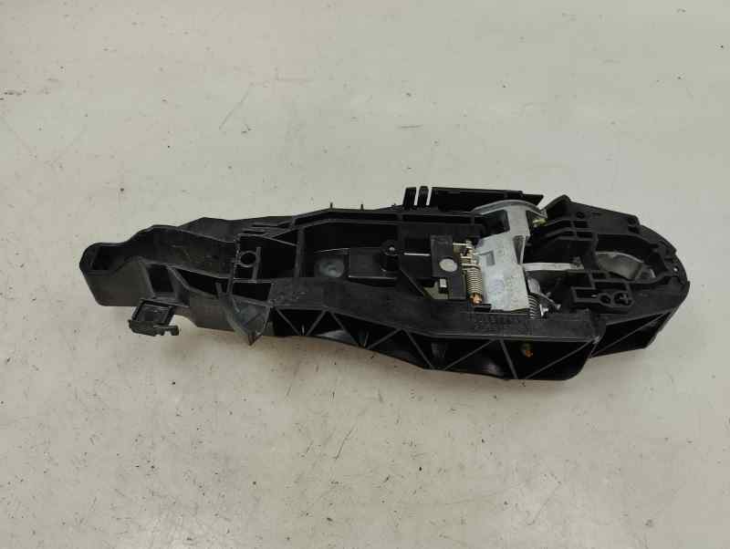 SOPORTE MANETA EXTERIOR PUERTA TRASERA DERECHA PEUGEOT 308 2015 1.2 MT 110CV | 81KW