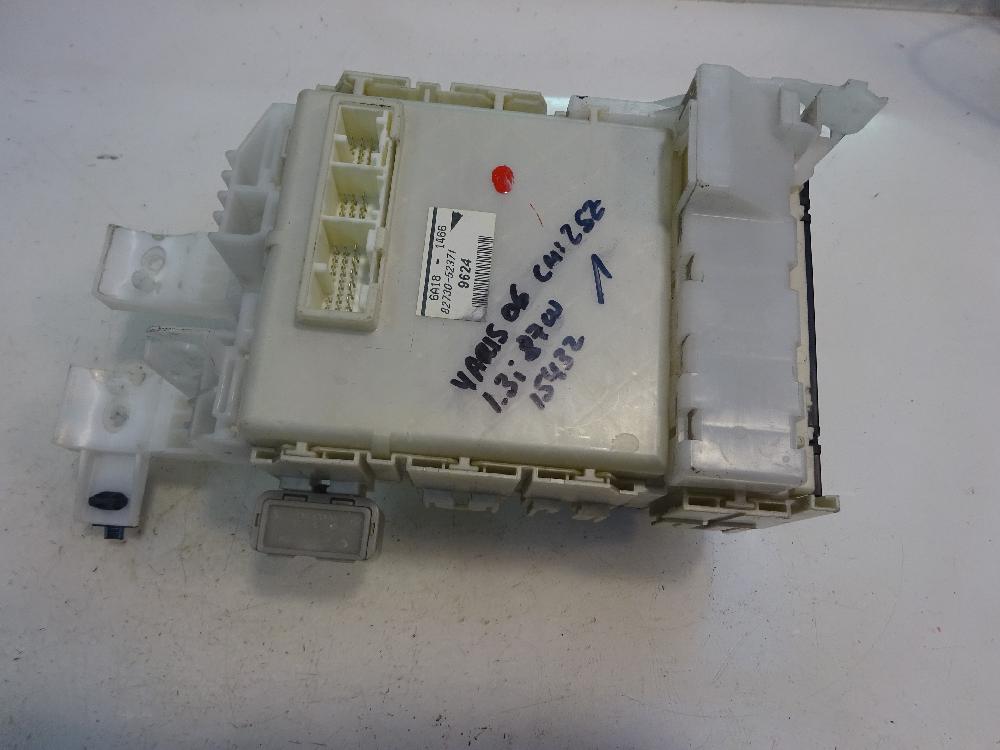 CAJA RELES FUSIBLES TOYOTA YARIS 1.3 MT 87CV | 64KW