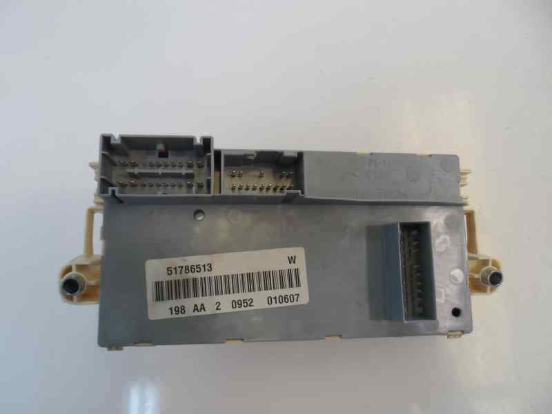 CAJA RELES FUSIBLES FIAT BRAVO 1.9 16V MULTIJET 115 120CV 5MT