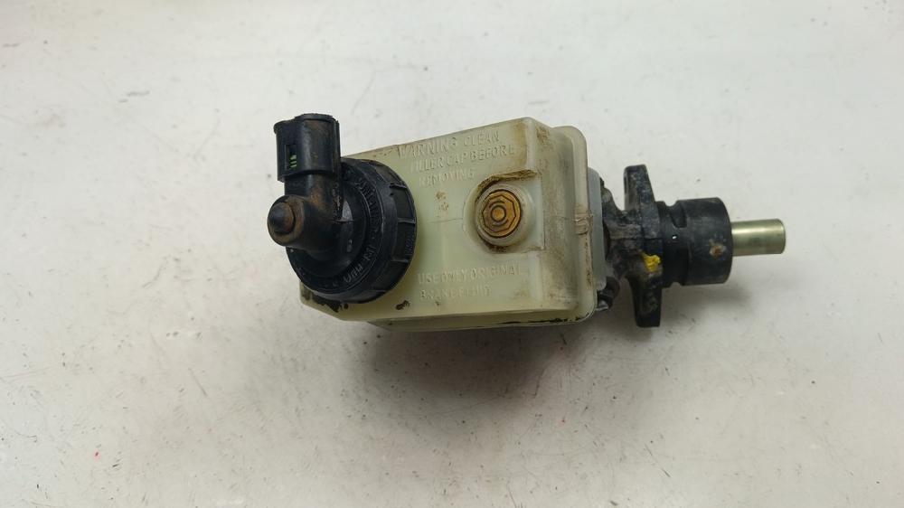 BOMBA FRENO RENAULT EXPRESS 1997 OTROS