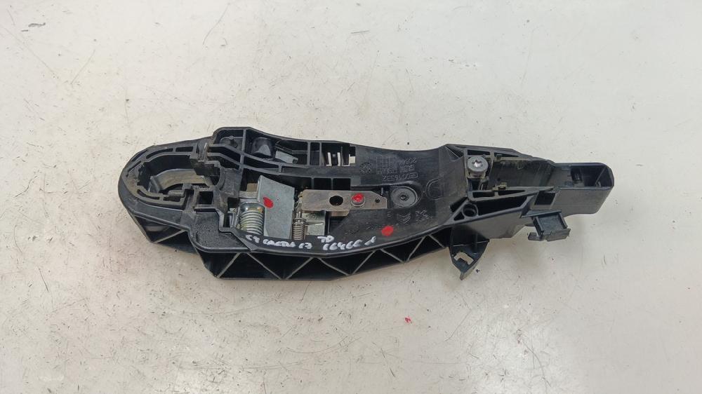 SOPORTE MANETA EXTERIOR PUERTA TRASERA DERECHA CITROEN C4 CACTUS 1.6 MT 99CV | 73KW