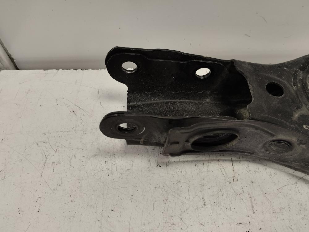 BRAZO SUSPENSION INFERIOR TRASERO DERECHO HYUNDAI TUCSON 2020 1.6 MT 132CV