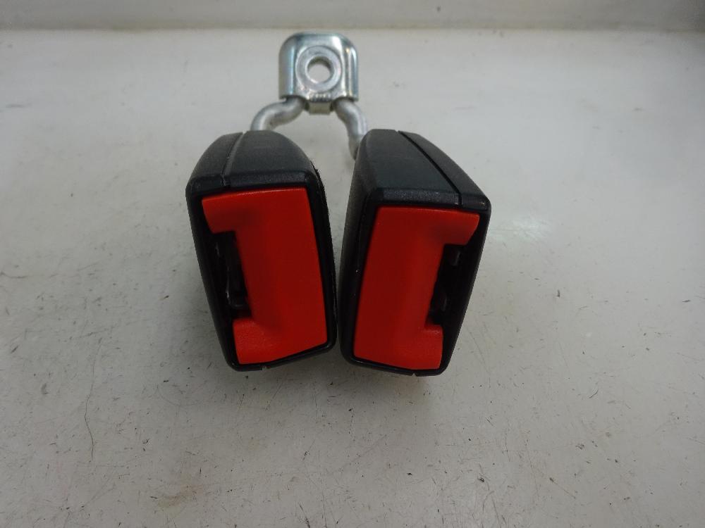 ANCLAJE CINTURON TRASERO IZQUIERDO SEAT IBIZA 1.6 TDI MT 90CV