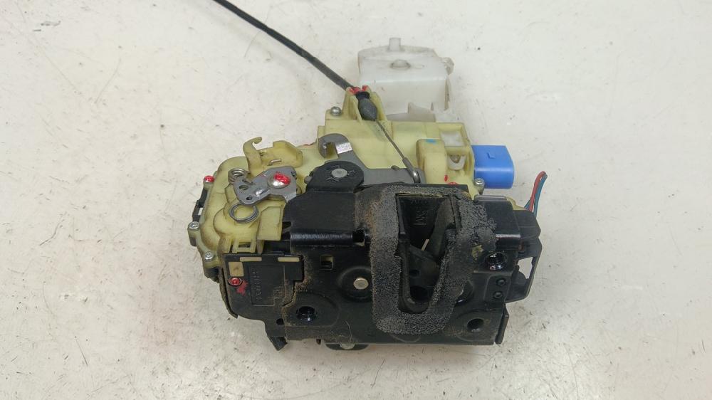 CERRADURA PUERTA DELANTERA IZQUIERDA VOLKSWAGEN POLO 1.4 TD MT 70CV | 51KW