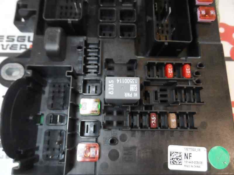 CAJA RELES FUSIBLES OPEL INSIGNIA 2.0 CDTI MT 130CV