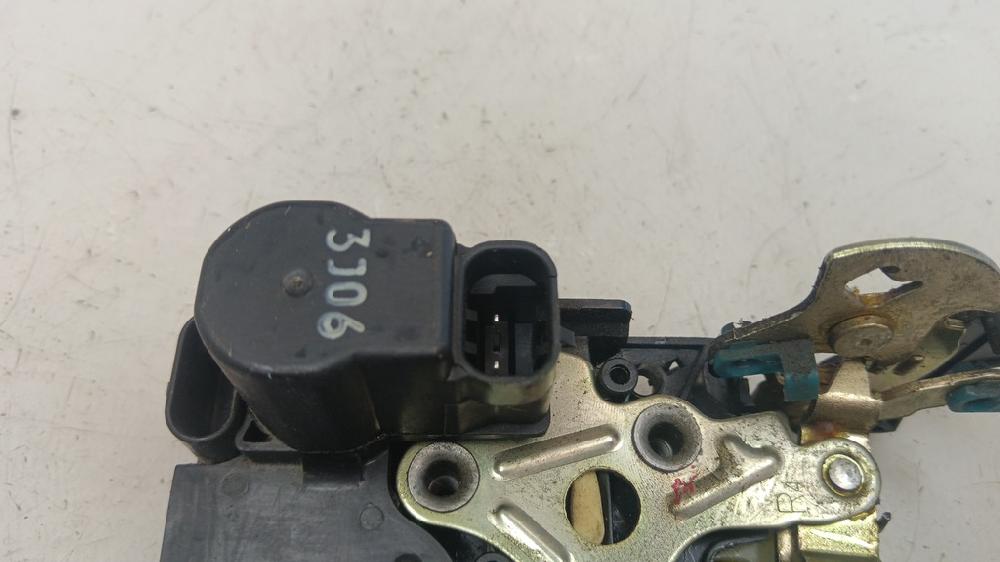 CERRADURA PUERTA TRASERA DERECHA DAEWOO NUBIRA 1.6 MT 109CV