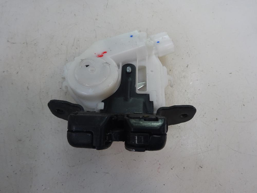 CERRADURA MALETERO PORTON TOYOTA YARIS 1.0 MT 69CV
