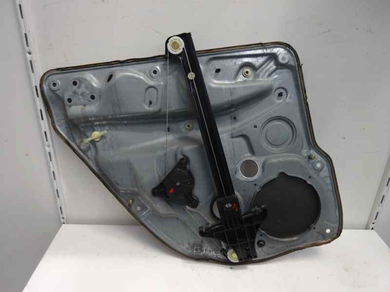 ELEVALUNAS TRASERO DERECHO VOLKSWAGEN GOLF 1.6 TDI MT 105CV