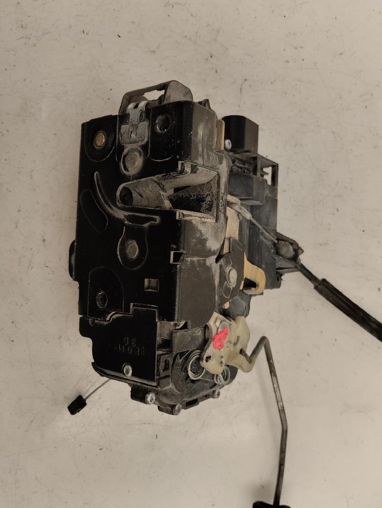 CERRADURA PUERTA DELANTERA DERECHA VOLKSWAGEN PASSAT 1.9 TDI 6MT 130CV