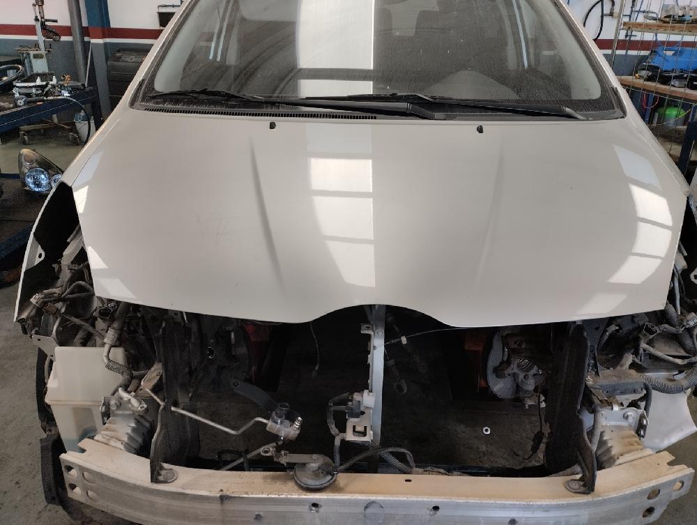 CAPOT TOYOTA COROLLA VERSO 1.8 AMT 129CV