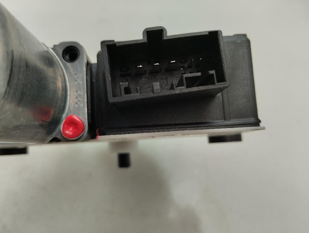 MOTOR ELEVALUNAS TRASERO IZQUIERDO SEAT LEON 1.5 130CV MT