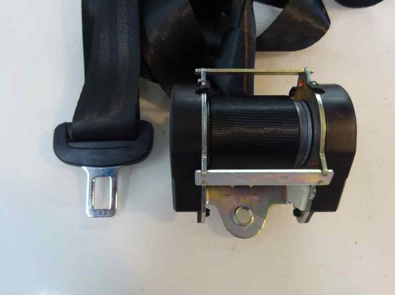 CINTURON SEGURIDAD TRASERO DERECHO VOLKSWAGEN GOLF 1.6 MT 110CV | 81KW