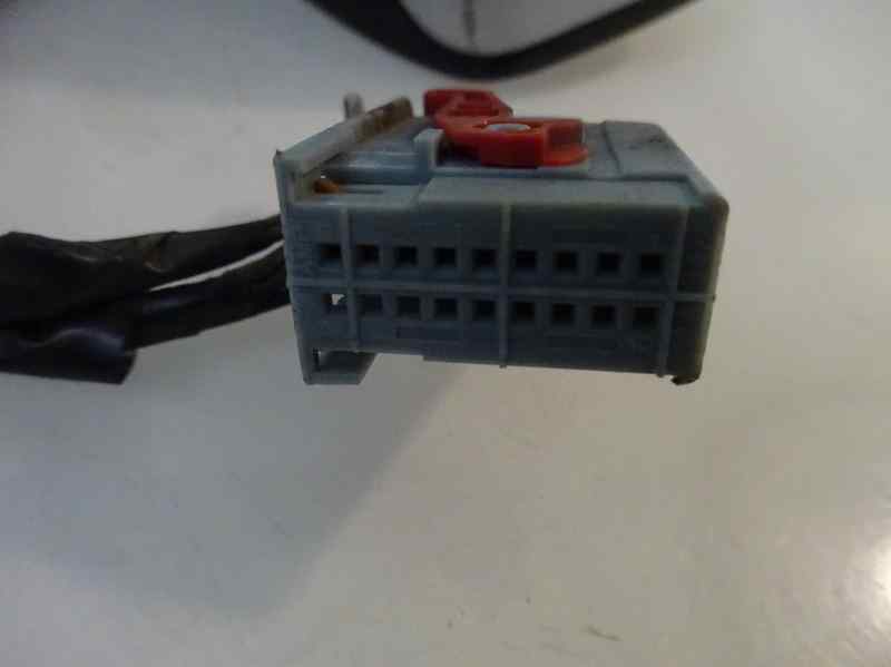 RETROVISOR IZQUIERDO FIAT STILO 1.9 TD MT 115CV