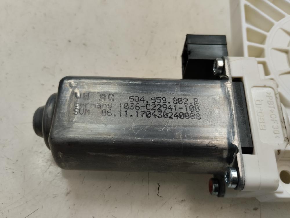 MOTOR ELEVALUNAS DELANTERO DERECHO VOLKSWAGEN GOLF 1.4 TSI BLUEMOTION MT 125CV | 92KW