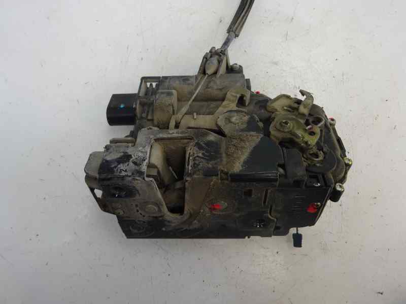 CERRADURA PUERTA DELANTERA DERECHA VOLKSWAGEN PASSAT 1.9 TDI MT 115CV