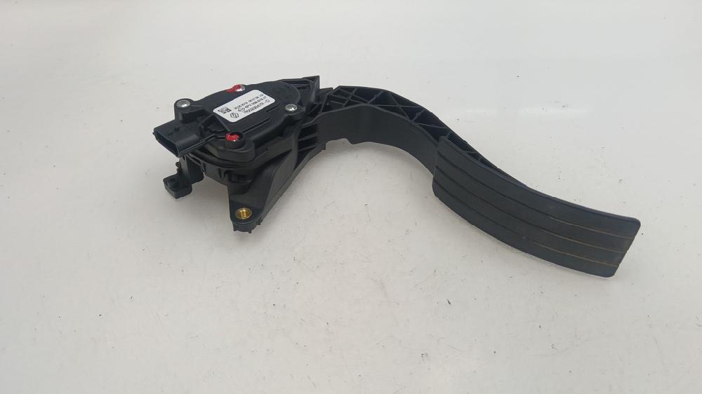 POTENCIOMETRO PEDAL RENAULT CAPTUR 1.3 MT 130CV | 96KW