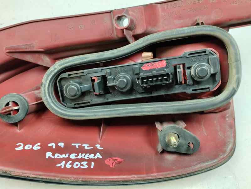 PILOTO TRASERO IZQUIERDO PEUGEOT 306 2.0 HDI MT 90CV