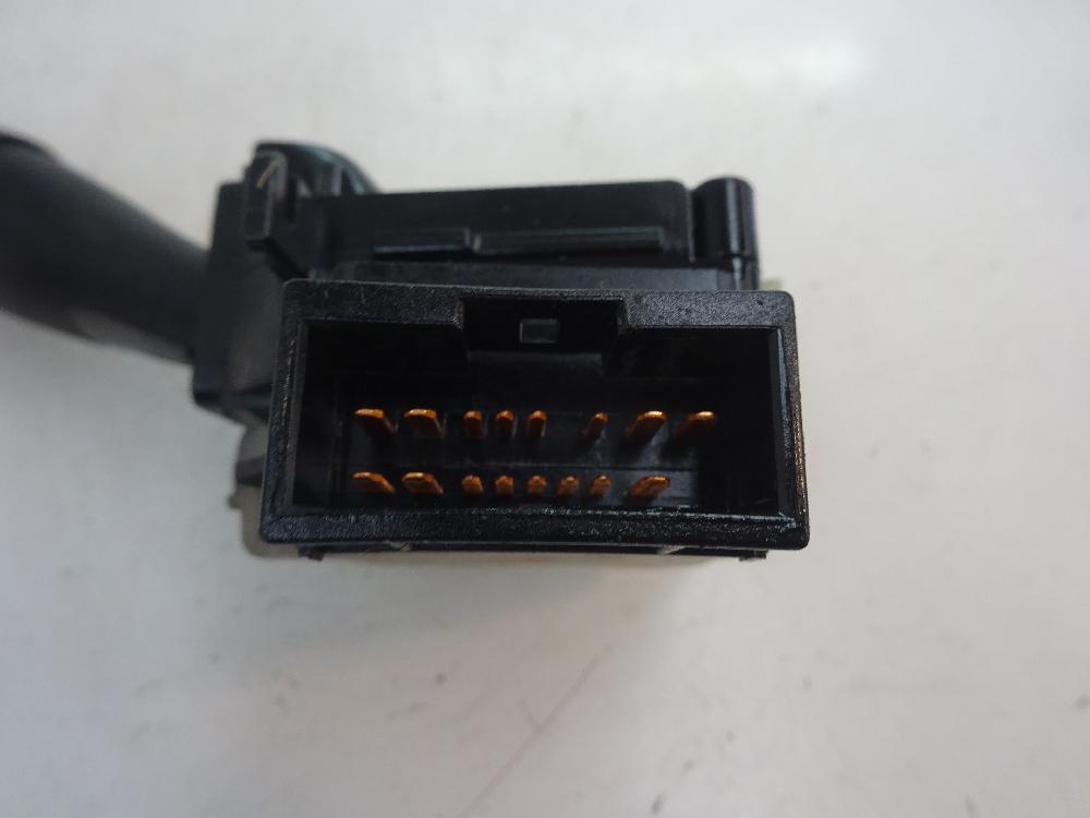 MANDO LUCES HYUNDAI ACCENT 1.5 MT 82CV | 60KW
