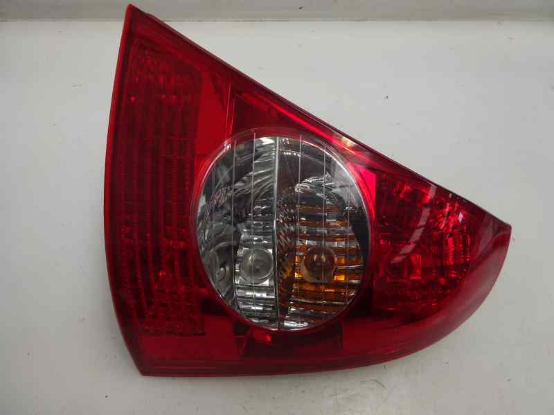 PILOTO TRASERO DERECHO RENAULT CLIO 1.2 MT 58CV | 43KW