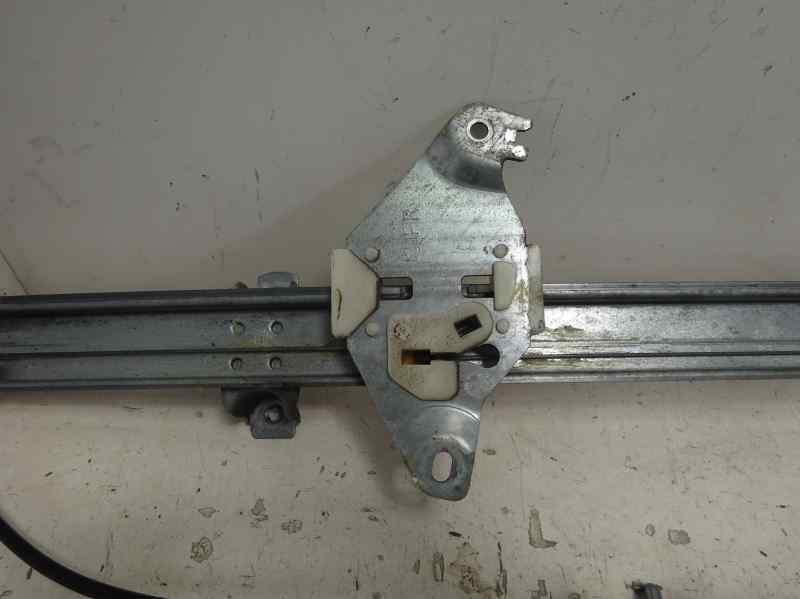ELEVALUNAS DELANTERO DERECHO NISSAN ALMERA TINO 1.8 MT 116CV
