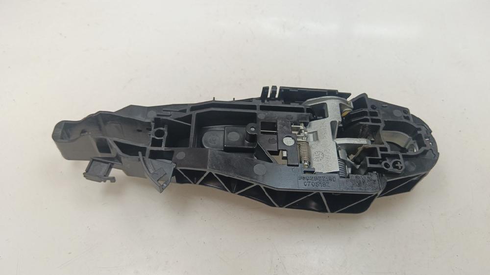 SOPORTE MANETA EXTERIOR PUERTA TRASERA DERECHA CITROEN C4 CACTUS 2018 1.2 MT 110CV | 81KW