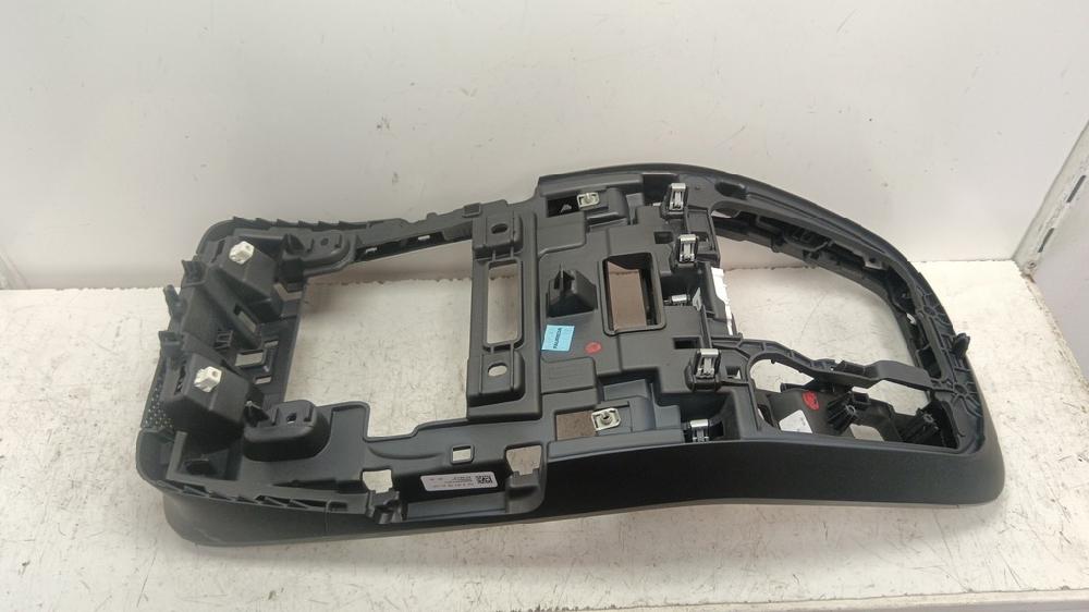 EMBELLECEDOR PANEL CENTRAL RENAULT SCENIC 2018 1.3 MT 140CV | 103KW