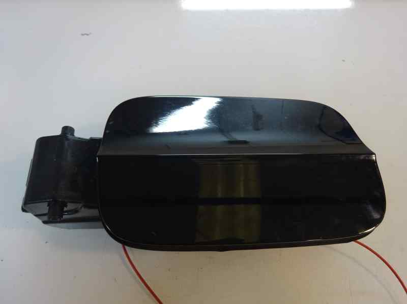 TAPA EXTERIOR COMBUSTIBLE AUDI A3 1.6 TDI MT 110CV
