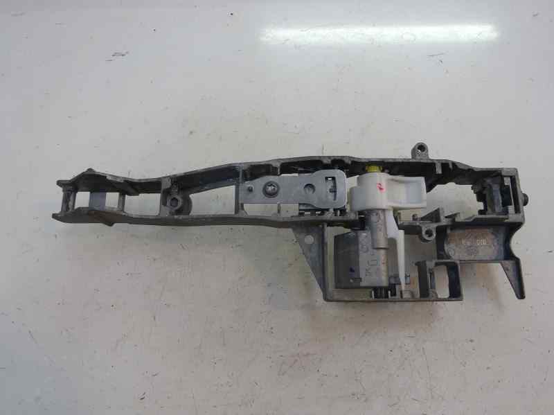 SOPORTE MANETA EXTERIOR DELANTERA IZQUIERDA PEUGEOT 208 1.2 VTI MT 82CV