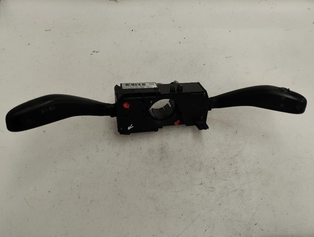 MANDO MULTIFUNCION SEAT CORDOBA 1.9 D MT 64CV