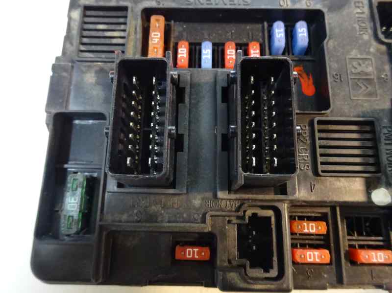 CAJA RELES FUSIBLES CITROEN BERLINGO 1.9 D MT 69CV