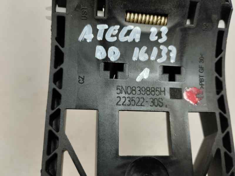 SOPORTE MANETA EXTERIOR DELANTERA DERECHA SEAT ATECA 2.0 TDI MT 4DRIVE 150CV